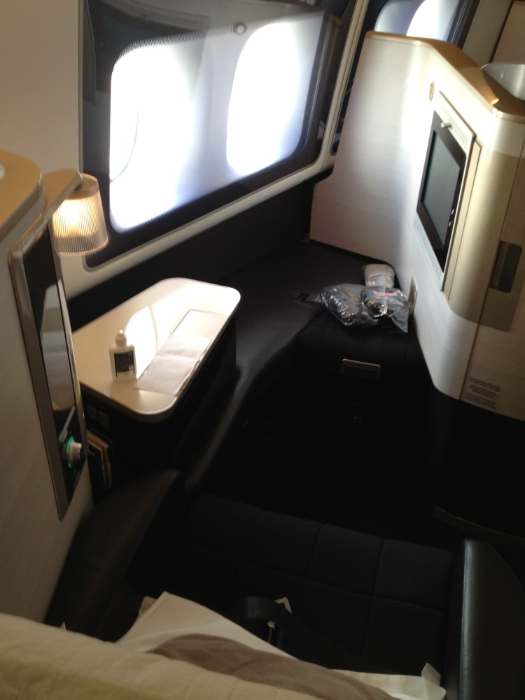 BA First Class Seat 777